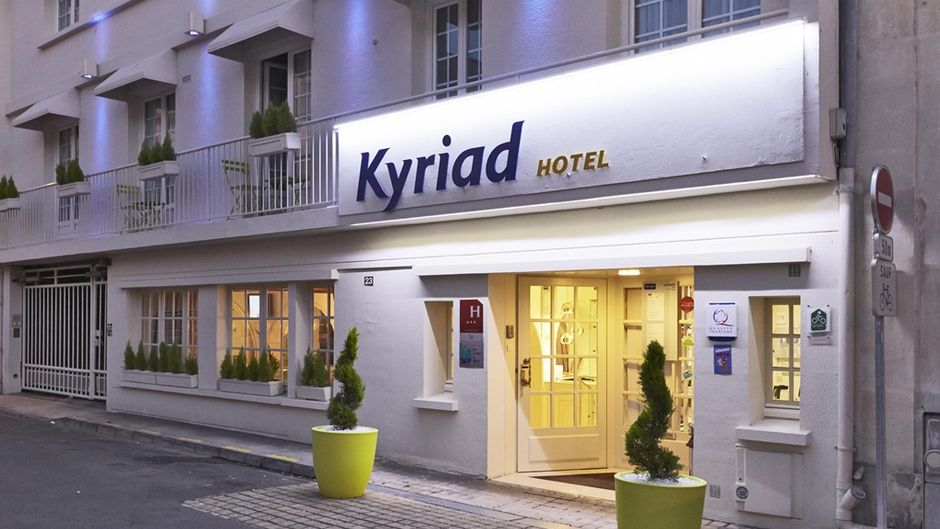 Kyriad Saumur Centre Exterior