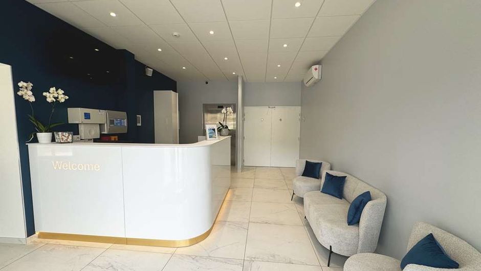 Kyriad Saumur Centre Lobby