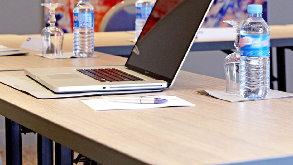 Kyriad Valence Nord Meeting