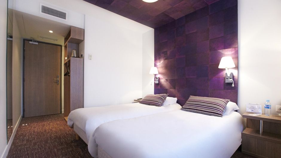Kyriad Valence Nord Room