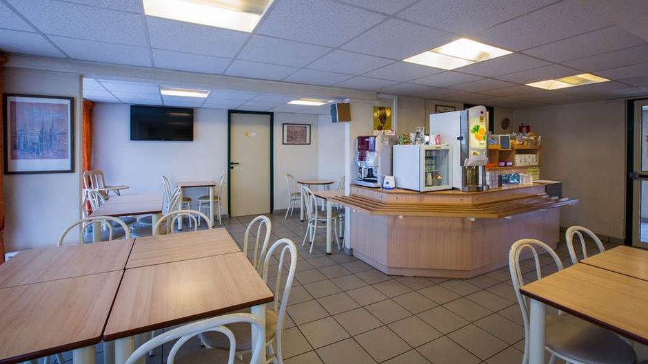 Ibis Budget Clermont Fd Brezet Restaurant