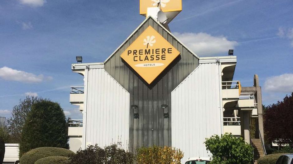 Premiere Classe Evreux Exterior