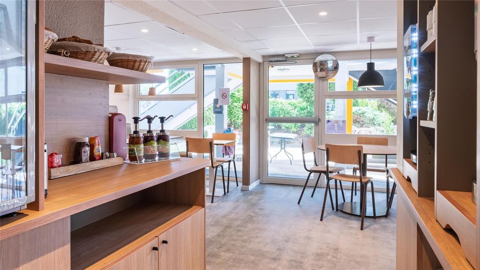 Premiere Classe Lyon Sud - Chasse Sur Restaurant