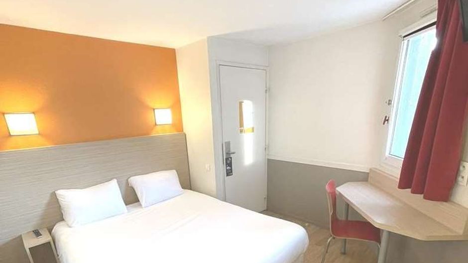 Ibis Styles Marseille St-Charles Room
