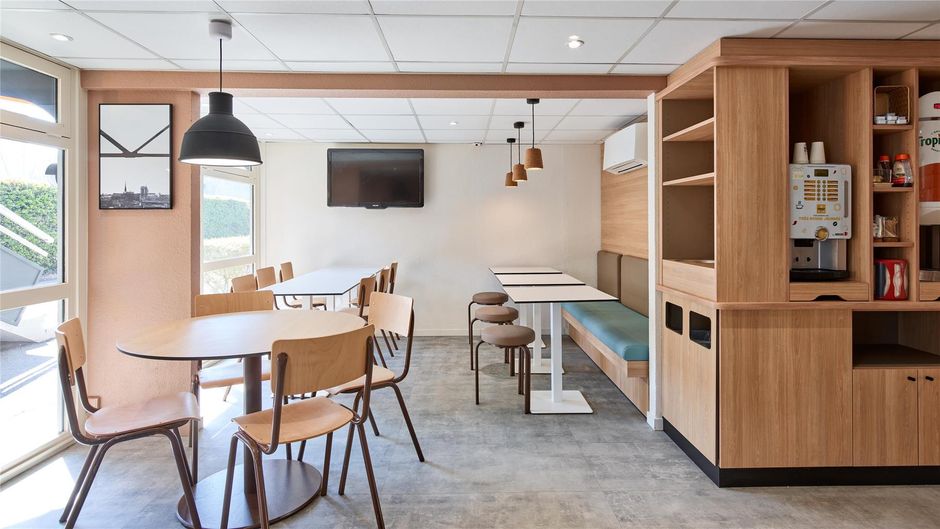 Premiere Classe Valenciennes Ouest Restaurant