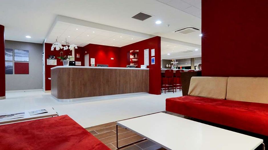Hotel Campanile Ouest- Merignac Arpt Lobby