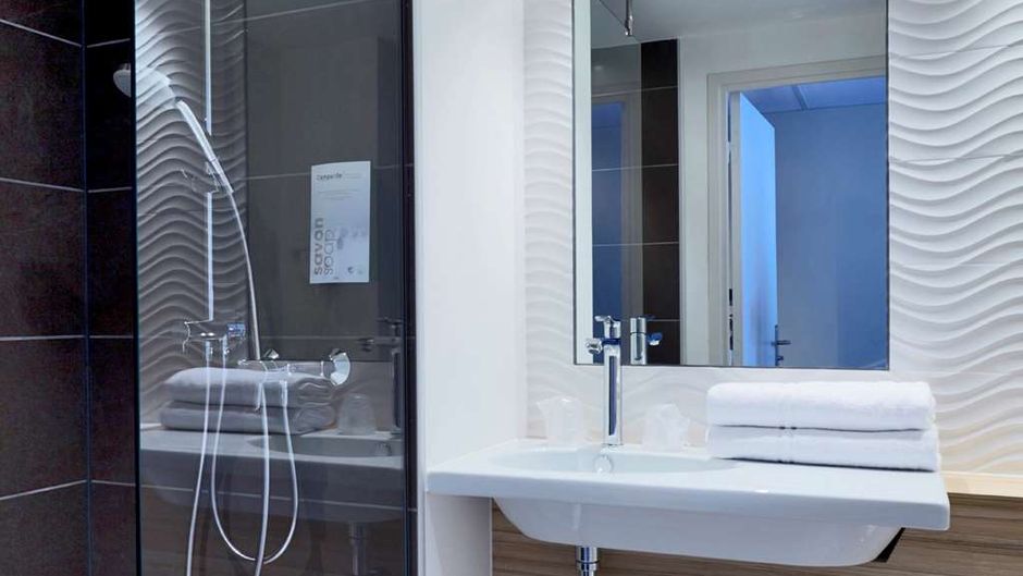 Hotel Campanile Ouest- Merignac Arpt Room