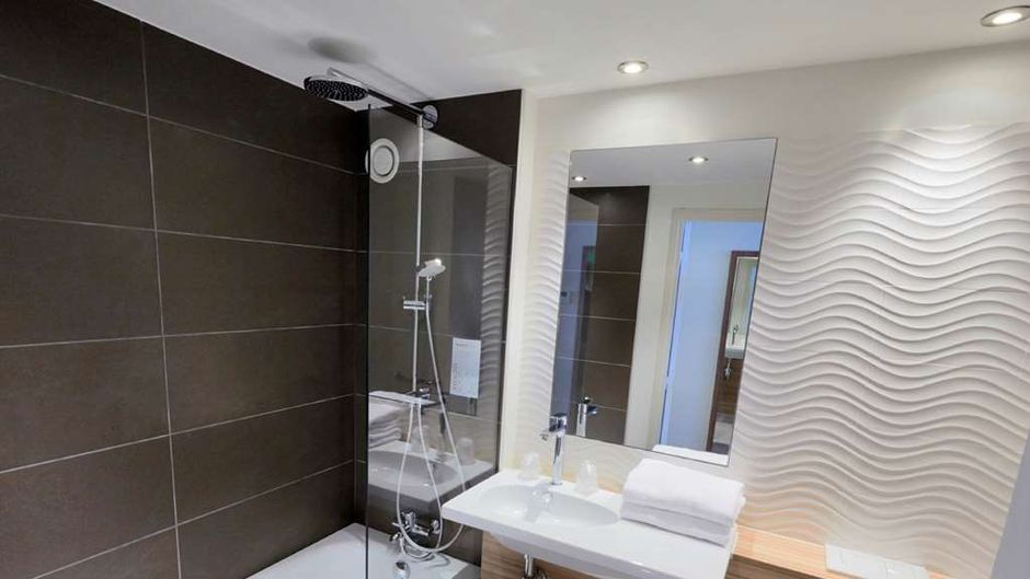 Hotel Campanile Ouest- Merignac Arpt Room