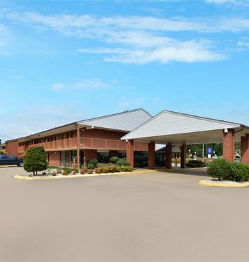 Americas Best Value Inn & Suites