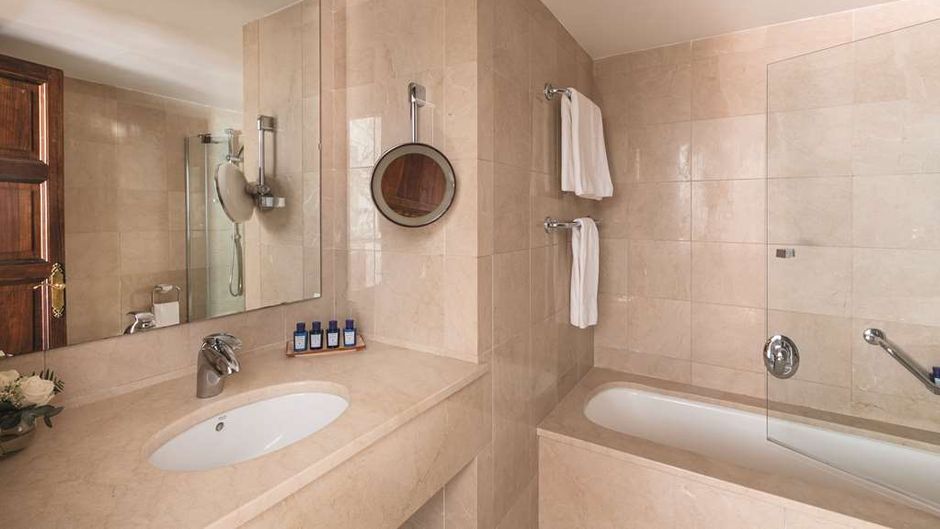 La Residencia, A Belmond Hotel Room
