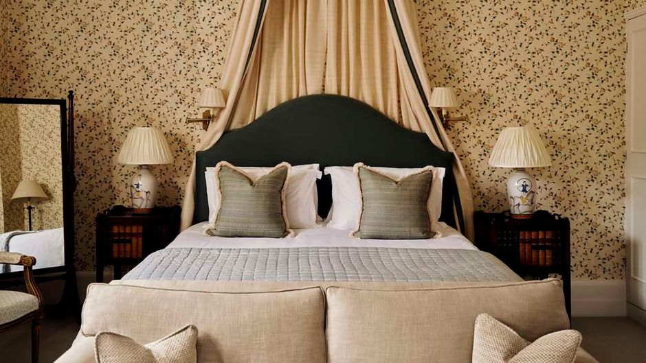 Le Manoir aux Quat'Saisons-Belmond Hotel Room