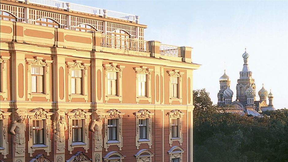 Grand Hotel Europe Exterior