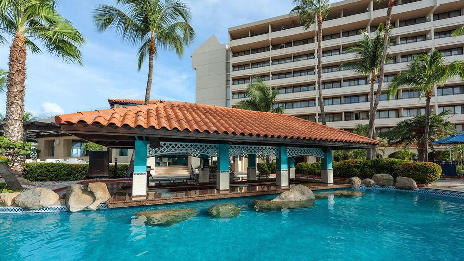 Barcelo Aruba Pool