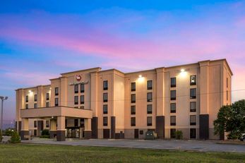 Best Western Plus Jonesboro Inn & Suites