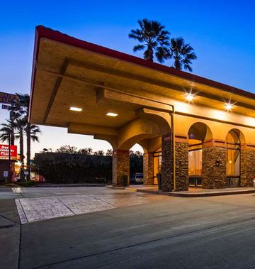 Best Western Plus Executive Inn & Suites