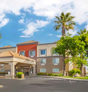 Best Western Plus Villa Del Lago Inn