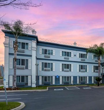 Best Western Colonial Inn