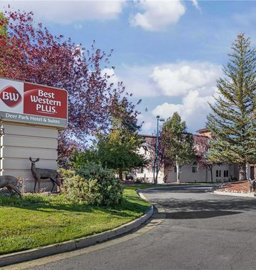 Best Western Plus Deer Park Inn & Suites