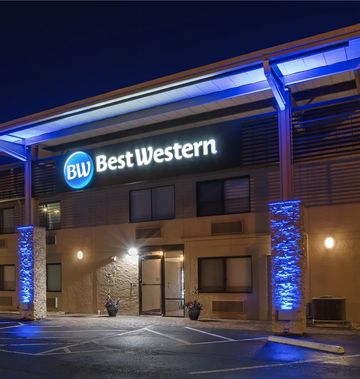 Best Western Crossroads Inn