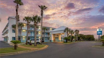 Best Western Navarre Waterfront
