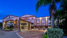 Best Western Plus Ambassador Suites