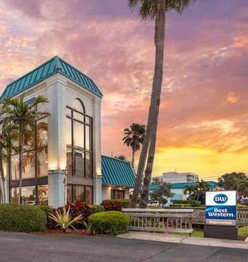 Best Western Cocoa Beach Hotel & Suites