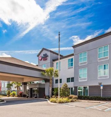 Best Western Plus Chain of Lakes Inn/Ste
