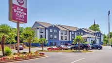 Best Western Plus McDonough Inn & Suites