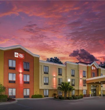 Best Western Plus Richmond Hill Inn