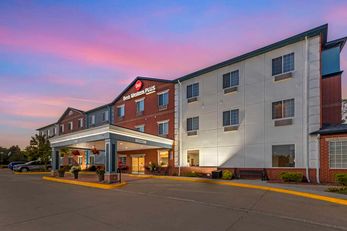 Best Western Plus Des Moines West Inn