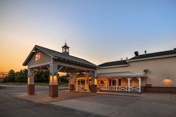 Best Western Plus University Park Suites