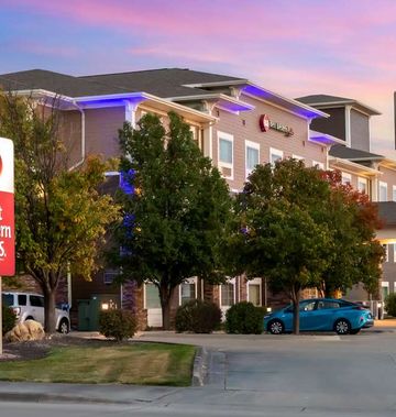 Best Western Plus Butterfield Inn