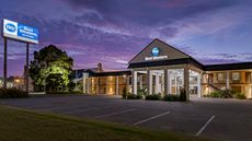 Best Western Inn Suites & Conference Ctr