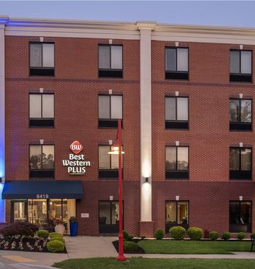 Best Western Plus College Park Hotel