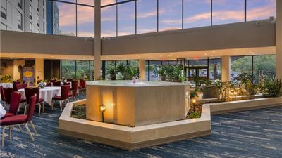 Best Western Royal Plaza Htl & Trade Ctr