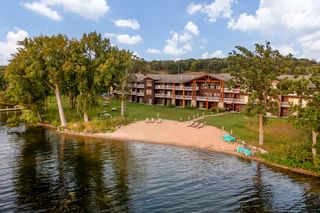 Best Western Premier Ldg On Lake Detroit