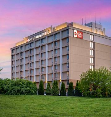 Best Western Plus The Charles Hotel
