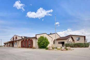 Best Western West Hills Inn