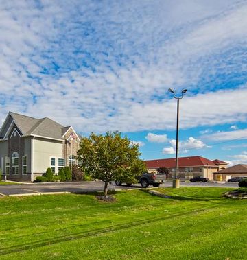 Best Western Crown Inn & Suites
