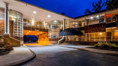 Best Western Plus The Inn Stes at Falls