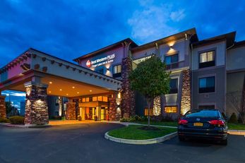 Best Western Plus Finger Lakes Inn & Ste