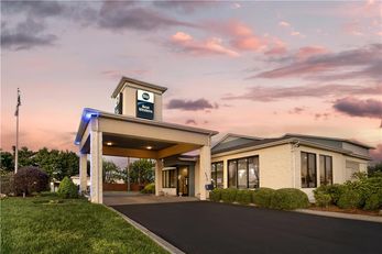 Best Western Inn & Suites - Monroe