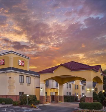 Best Western Plus Suites-Greenville