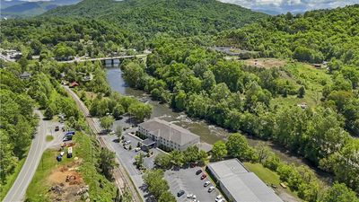 Best Western Plus River Escape Inn & Sts