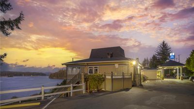 Best Western Pier Point Inn