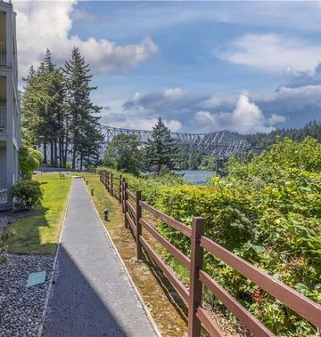 Best Western Plus Columbia River Inn