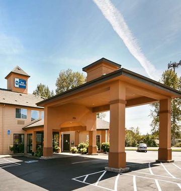 Best Western Dallas Inn & Suites