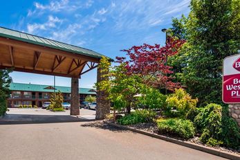 Best Western Plus Hartford Lodge