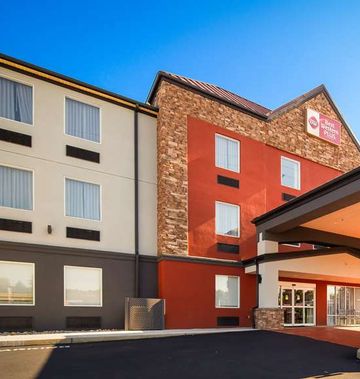 Best Western Plus New Cumberland Inn