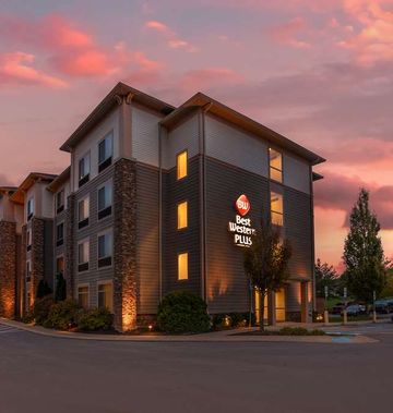 Best Western Plus University Park Inn &